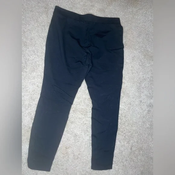 Women’s Large Black Skinny Pants with Zipper Pockets - Picture 3 of 3